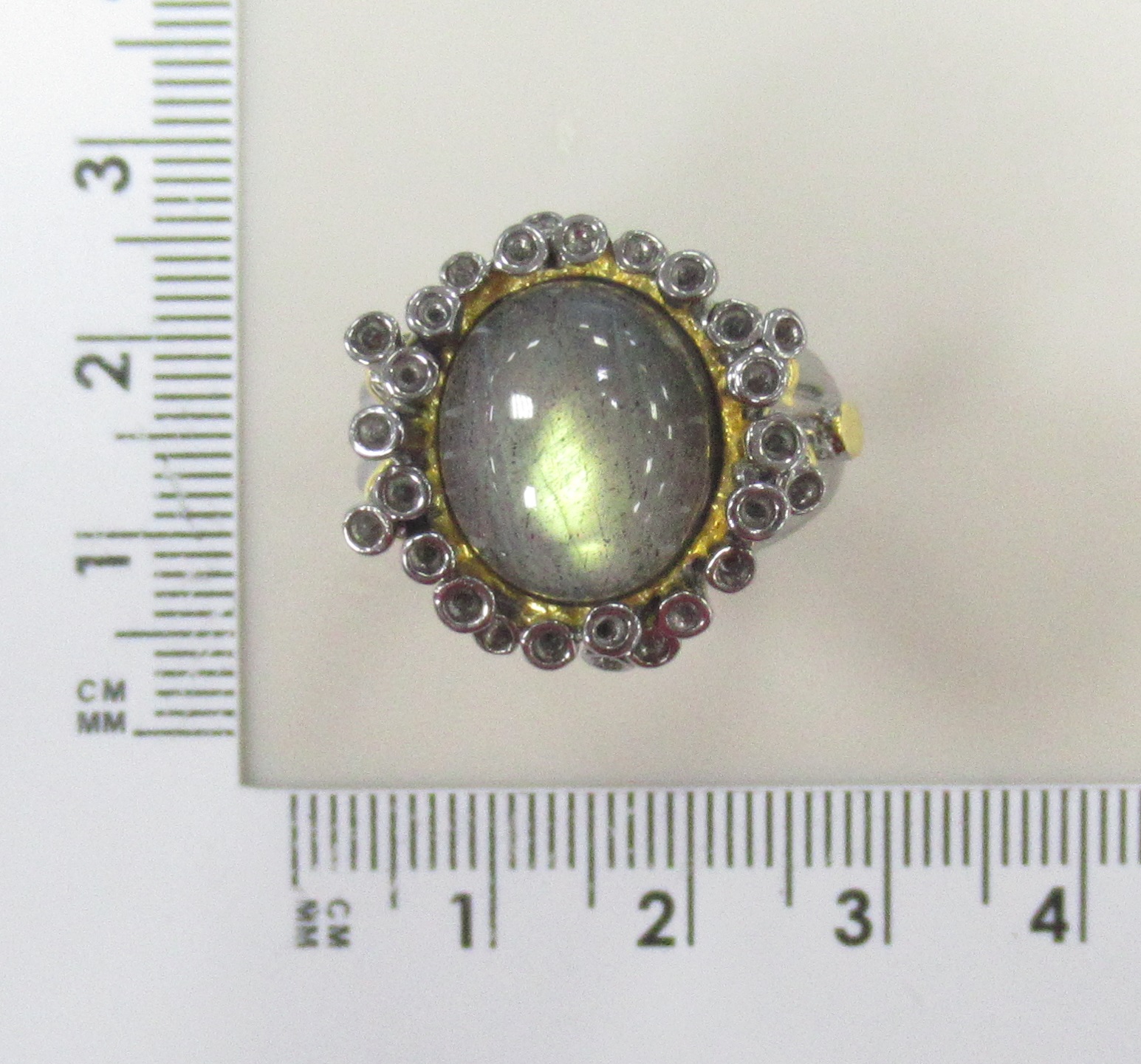 Серебряное кольцо 925 пробы; родий черн.; вставки 1 Лабрадорит 7,45ct;